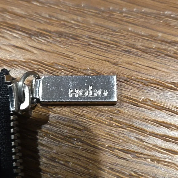 HOBO BLACK LEATHER DOUBLE ZIPPER WOMENS WALLET.. #7694 - Picture 4 of 7